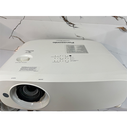 ویدئو پروژکتور پاناسونیک مدل Panasonic PT-VZ575N